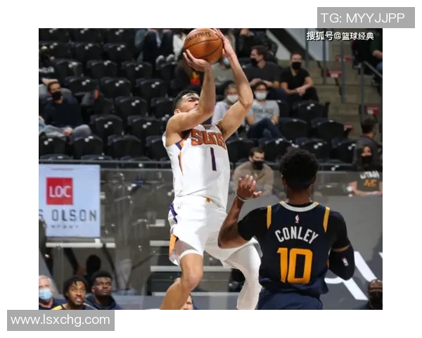 进攻犯规的判定标准与球场策略分析：影响比赛节奏与战术布局的关键因素