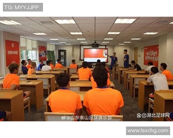 重庆足球队与深圳足球队赛后复盘分析比赛经验与战术调整探讨