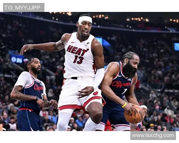 NBA常规赛热火客场120-119险胜快船 阿德巴约25分10篮板 NBA常规赛热火客场120-119险胜快船 阿德巴约25分10篮板