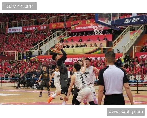 南京篮球队与杭州篮球队赛后复盘战术分析与关键表现探讨